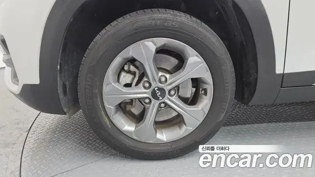 Kia Seltos 2021 — Photo 19/20