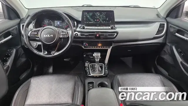 Kia Seltos 2021 — Photo 2/20