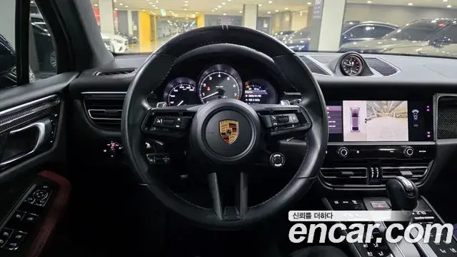 Porsche Macan 2022 — Şəkil 14/20