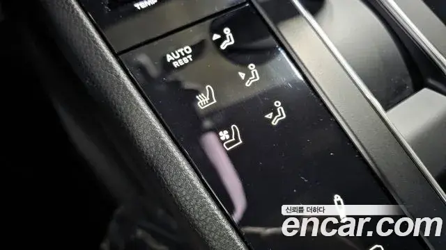 Porsche Macan 2022 — Şəkil 20/20