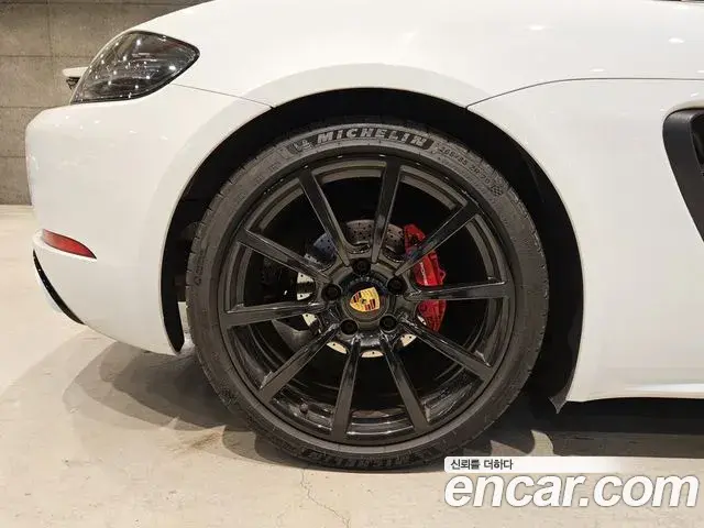 Porsche 718 Boxster 2019 — Photo 3/20