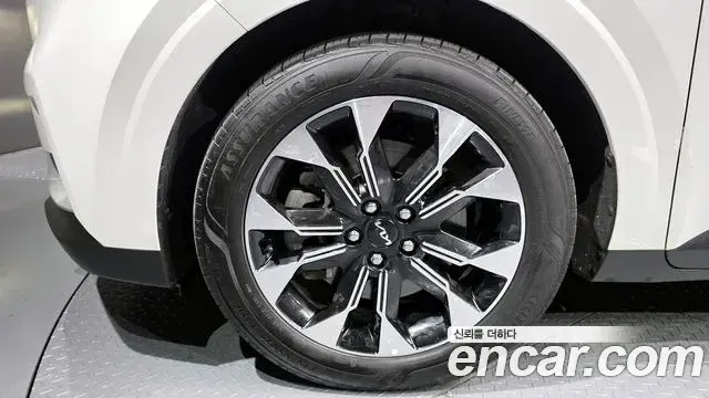 Kia Carnival 2022 — Фото 5/20