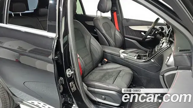 Mercedes-Benz GLC-Class 2022 — Şəkil 18/20