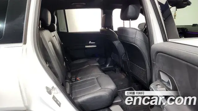 Mercedes-Benz GLB-Class 2021 — Photo 3/20