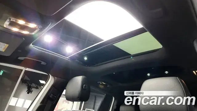 Mercedes-Benz GLB-Class 2021 — Photo 9/20