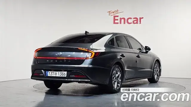 Hyundai Sonata Hybrid 2021 — ფოტო 5/20