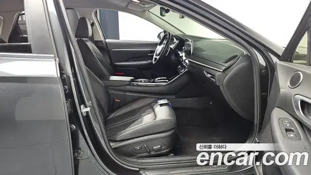 Hyundai Sonata Hybrid 2021 — ფოტო 9/20
