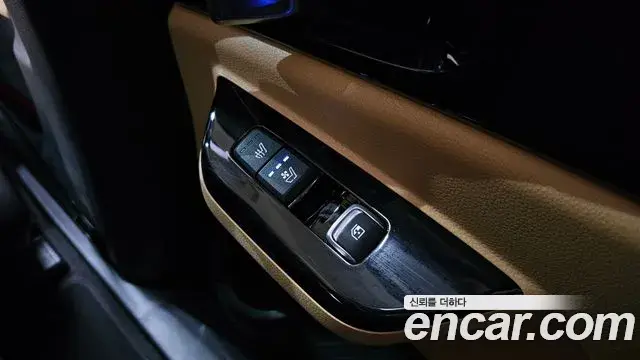 Kia Carnival 2021 — Şəkil 17/20