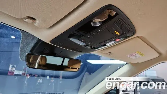 Kia Carnival 2021 — Şəkil 12/20