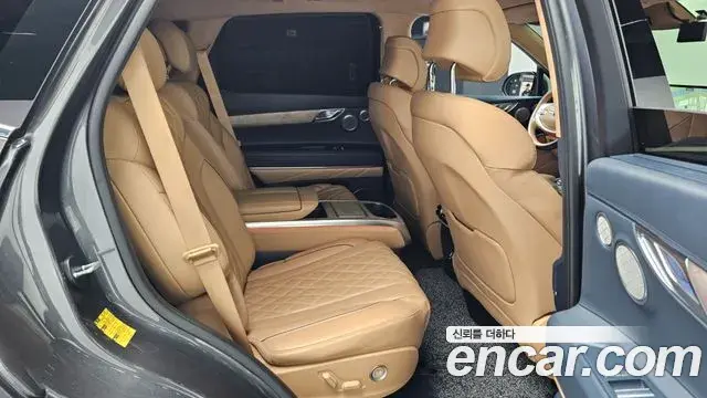 Genesis GV80 2022 — ფოტო 13/20