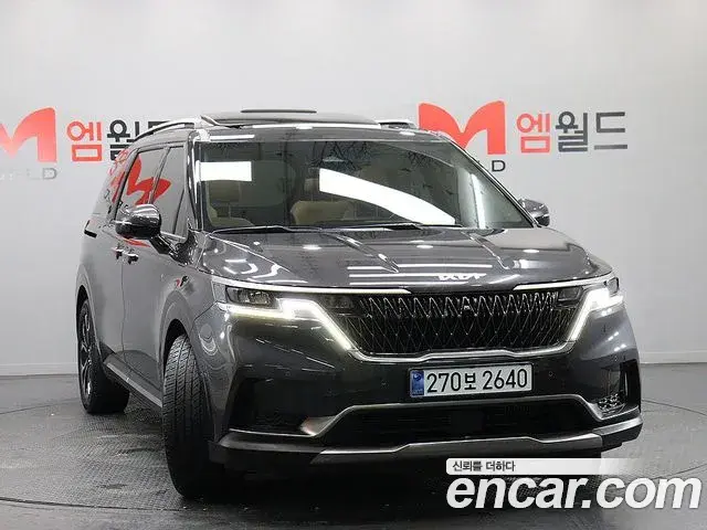 Kia Carnival 2021 — Фото 1/20