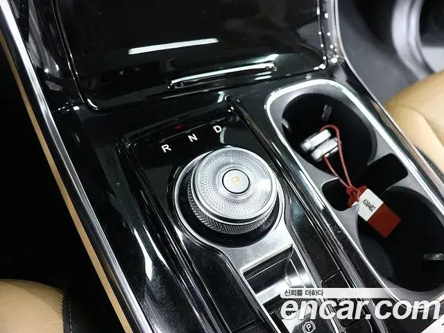 Kia Carnival 2021 — Фото 13/20