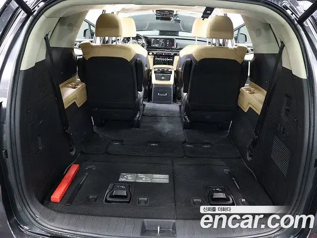 Kia Carnival 2021 — Фото 20/20