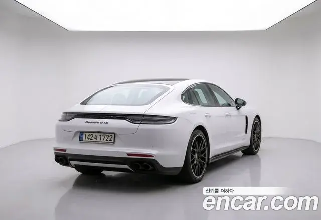 Porsche Panamera 2022 — Фото 4/20