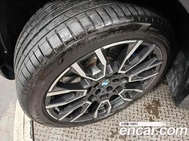 BMW X6 2025 — Photo 9/20