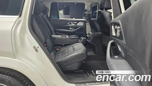 Mercedes-Benz GLS-Class 2020 — Фото 11/20