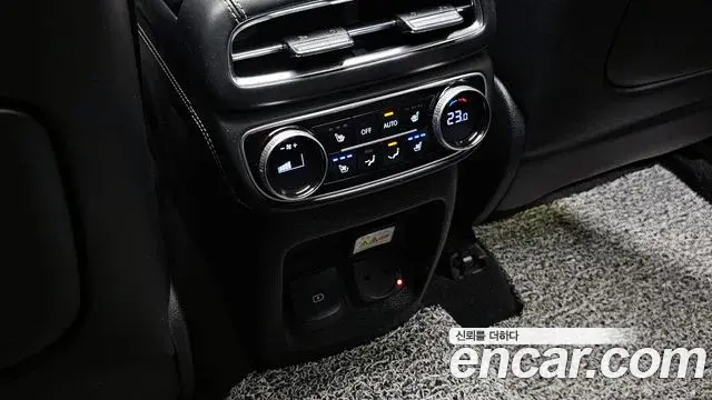 Genesis GV80 2020 — ფოტო 18/20