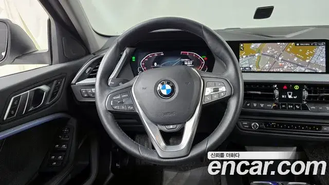 BMW 1 Series 2022 — Şəkil 5/20