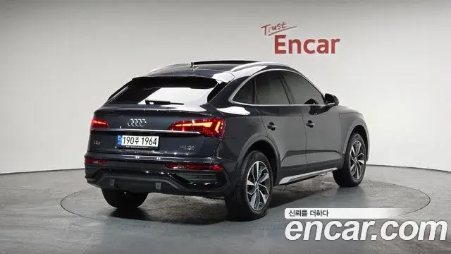 Audi Q5 2021 — Photo 13/20