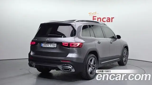 Mercedes-Benz GLB-Class 2022 — ფოტო 13/20