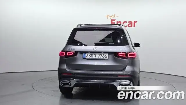 Mercedes-Benz GLB-Class 2022 — ფოტო 7/20