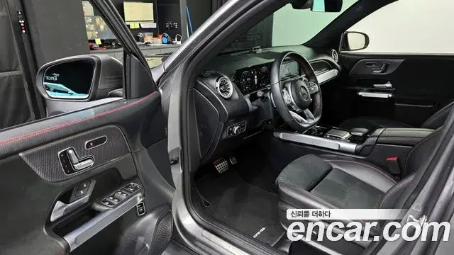 Mercedes-Benz GLB-Class 2022 — ფოტო 3/20