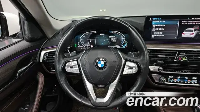 BMW 5 Series 2020 — Фото 13/20