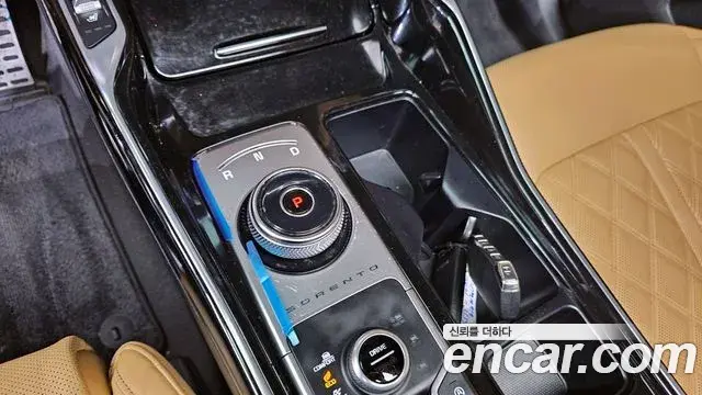 Kia Sorento 2021 — Фото 9/20