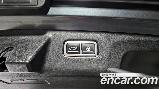 Kia Sorento 2021 — Фото 18/20