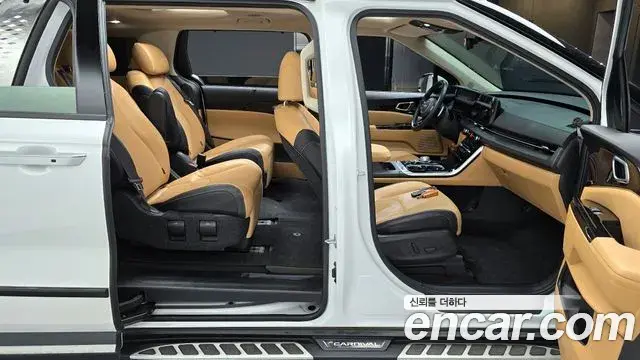 Kia Carnival 2022 — Фото 10/20
