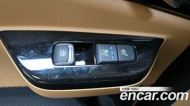 Kia Carnival 2022 — Фото 17/20
