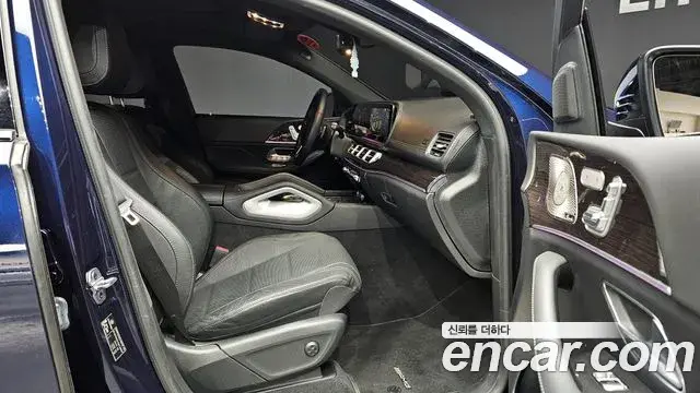 Mercedes-Benz GLE-Class 2022 — ფოტო 19/20