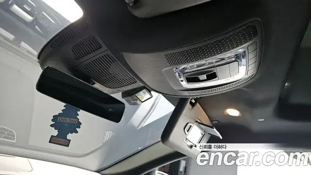 Mercedes-Benz GLE-Class 2022 — ფოტო 14/20