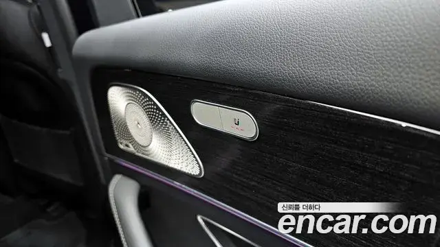 Mercedes-Benz GLE-Class 2022 — ფოტო 12/20