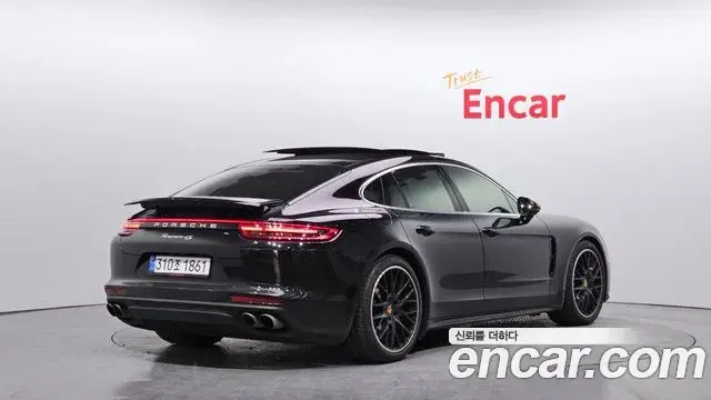 Porsche Panamera 2018 — Photo 15/20