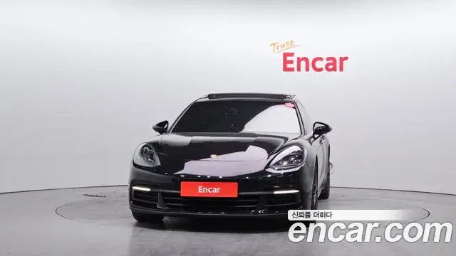 Porsche Panamera 2018 — Photo 11/20