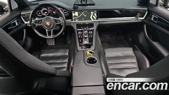 Porsche Panamera 2018 — Photo 17/20