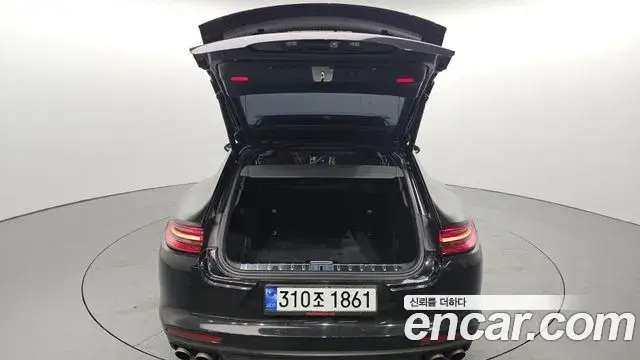 Porsche Panamera 2018 — Photo 20/20