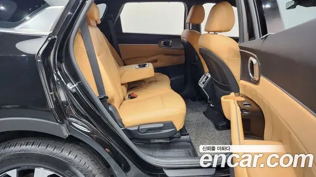 Kia Sorento 2021 — Фото 12/20