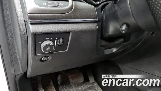 Jeep Grand Cherokee 2018 — ფოტო 17/20