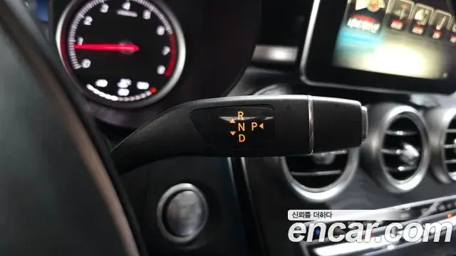Mercedes-Benz GLC-Class 2019 — ფოტო 12/20