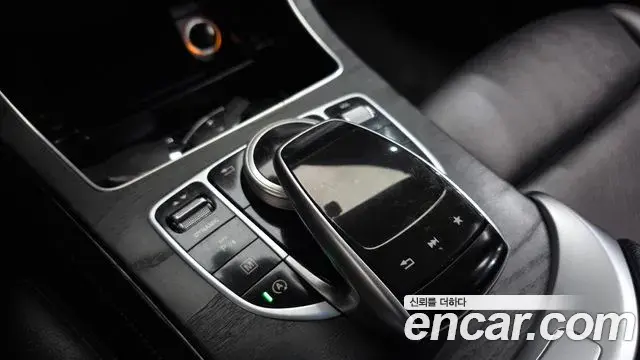 Mercedes-Benz GLC-Class 2019 — ფოტო 3/20