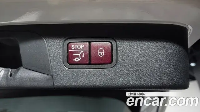 Mercedes-Benz GLC-Class 2019 — ფოტო 7/20