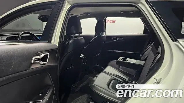 Kia Sportage 2022 — Фото 12/20