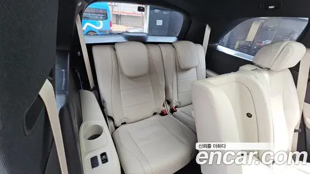 Mercedes-Benz GLS-Class 2022 — Photo 19/20