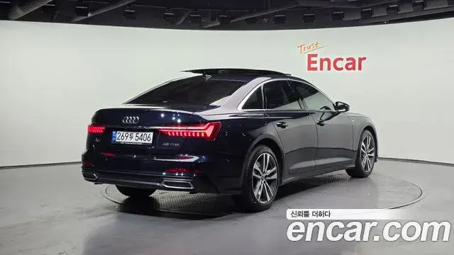 Audi A6 2022 — ფოტო 7/20