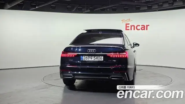 Audi A6 2022 — ფოტო 8/20