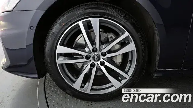 Audi A6 2022 — ფოტო 9/20