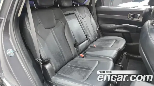 Kia Sorento 2021 — Şəkil 19/20