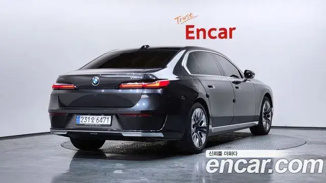 BMW 7 Series 2023 — Şəkil 14/20
